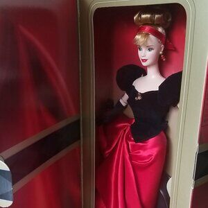 1998 Winter Splendour Barbie NIB